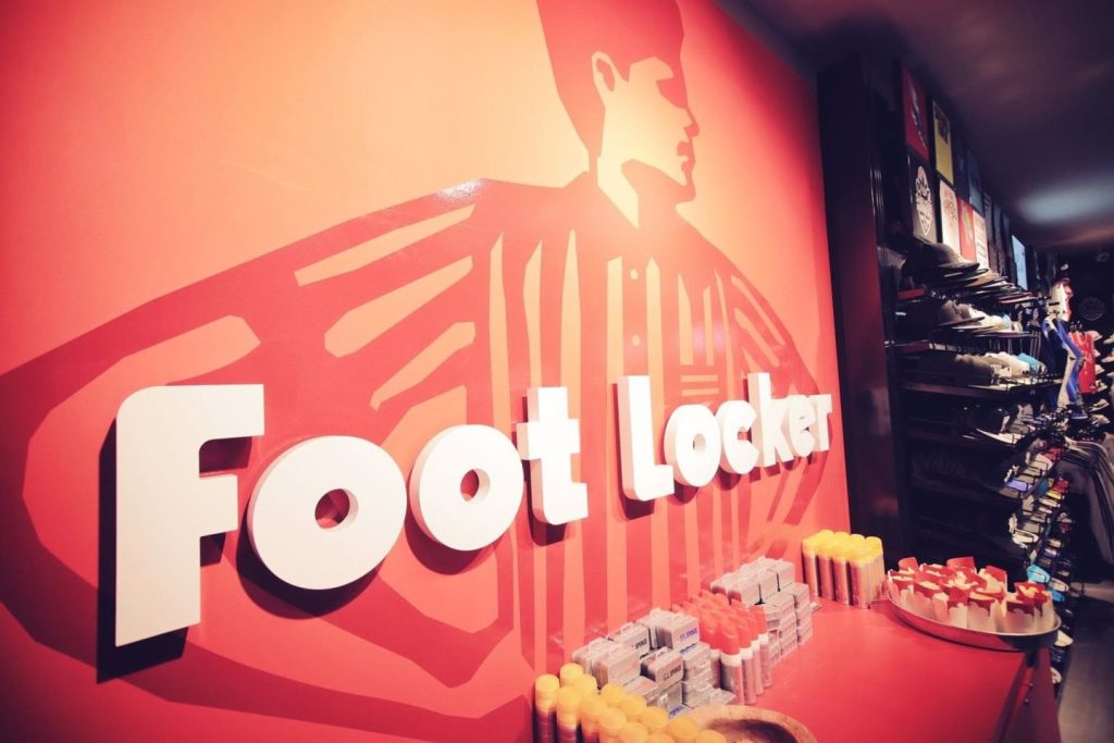 Dick’s Sporting Goods negocia la compra de Foot Locker por 2.300 millones de dólares