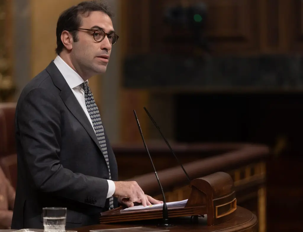 El Congreso aprueba el decreto contra aranceles con el apoyo de Junts y el rechazo del PP