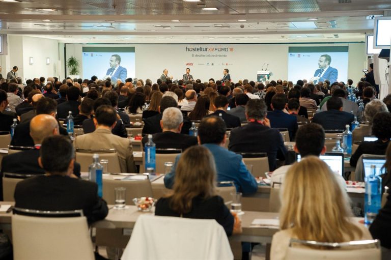 El Foro Hosteltur 2025 en Madrid aborda la digitalización y futuros retos del turismo