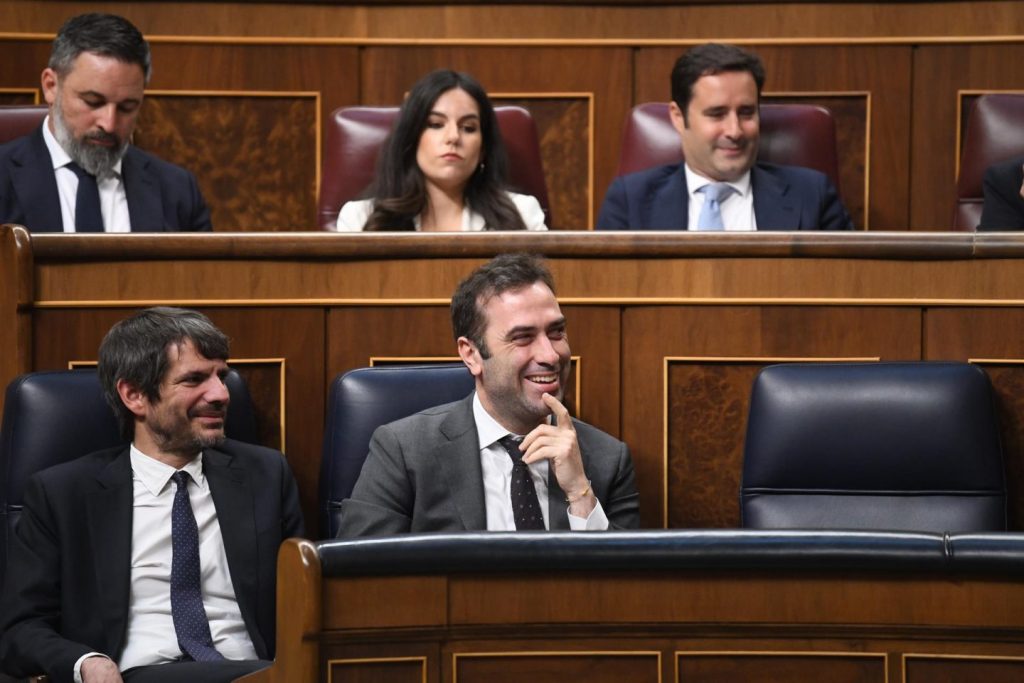 El Gobierno garantiza que revisará la OPA de BBVA al Sabadell con todas las medidas necesarias