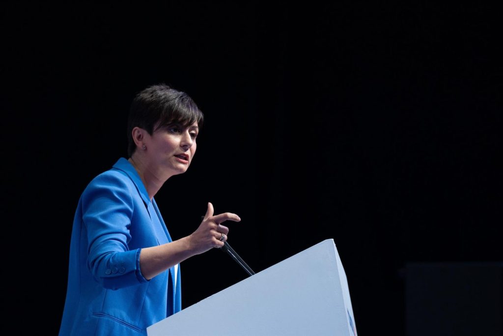 El PSOE propone subir el IVA de pisos turísticos al 21% y aumentar impuestos a viviendas vacías