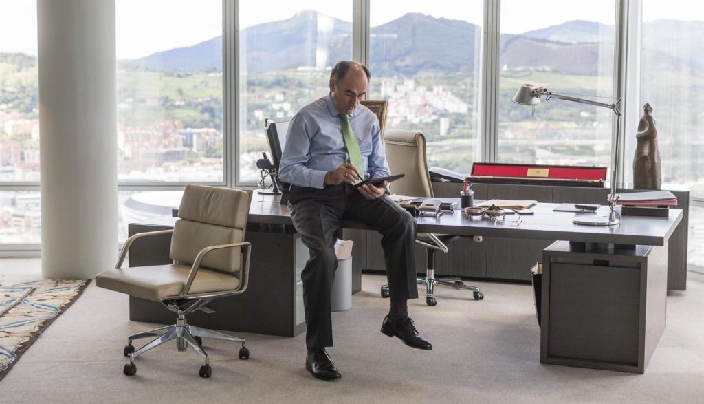 Iberdrola vende sus contadores inteligentes en Reino Unido a Macquarie por 1.061 millones