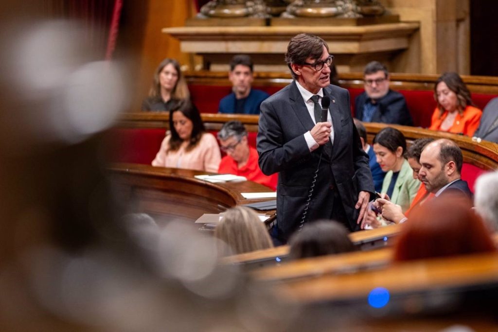 Illa dice que el Govern no es solo espectador en la OPA del BBVA al Sabadell: «Hago más»