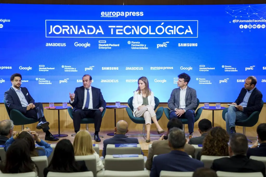 La IA impulsa la economía de España a pesar de los retos en su adopción empresarial y social