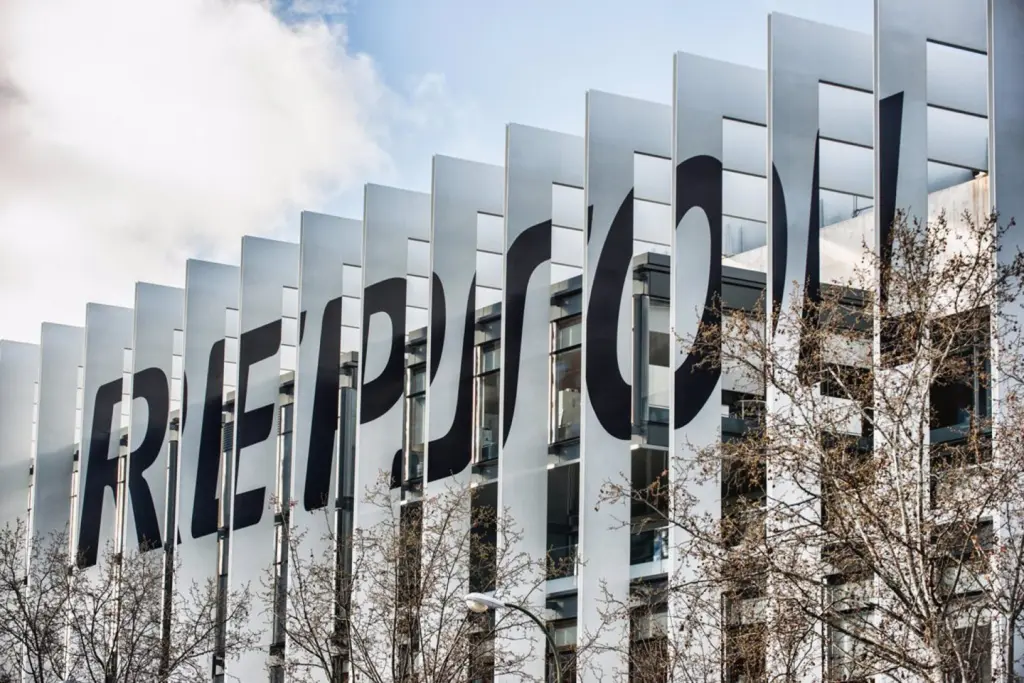 Repsol propone pagar dos dividendos de 0,5 euros en su junta de accionistas este viernes
