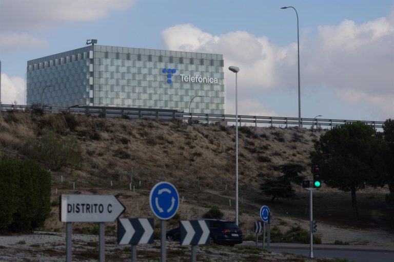 Telefónica gana un contrato de casi 12 millones para la nube del Espacio Nacional de Datos de Salud