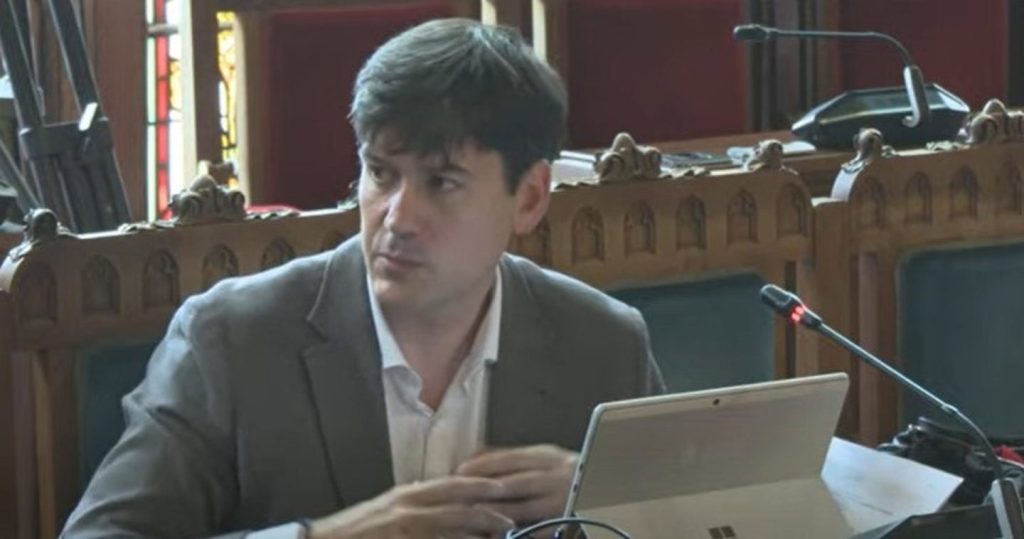 Asturias ve el acuerdo de Indra para comprar ‘El Tallerón’ como un impulso a industria de defensa.