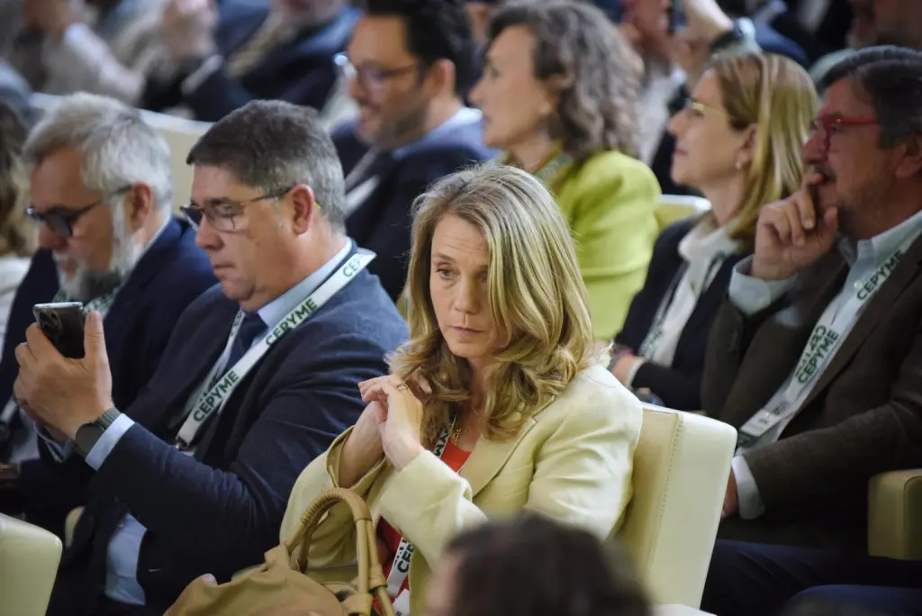 Cepyme alerta: microempresas al límite en creación de empleo, pide menos cargas y costes altos.