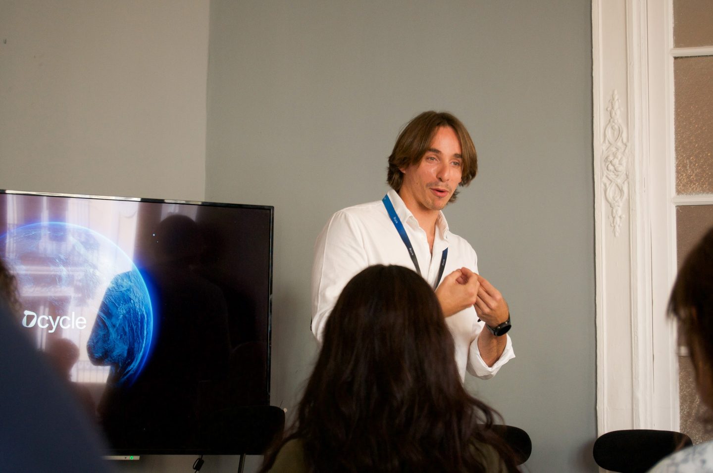 Dcycle, la startup que convierte los datos no financieros en negocio: “Sostenibilidad no está para reportar, está para tomar decisiones”