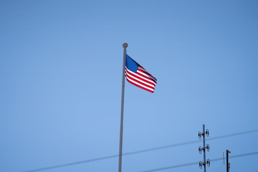 El déficit comercial de España con EE.UU. crece un 44% hasta abril, alcanzando 5.173 millones de euros.