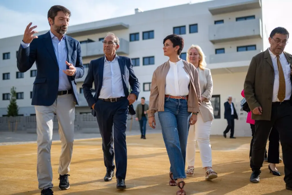 Isabel Rodríguez: «España necesita viviendas dignas y asequibles para avanzar»