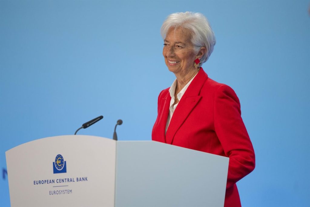 Lagarde: El BCE está bien preparado para afrontar la incertidumbre con los actuales tipos de interés