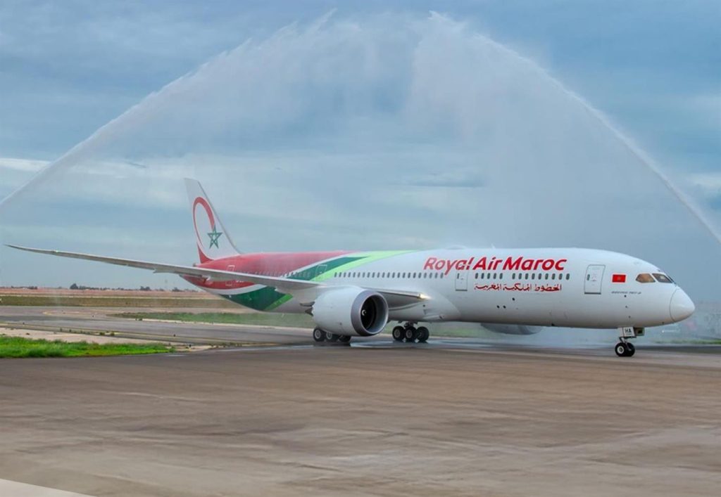 Royal Air Maroc ultima un pedido histórico a Boeing y Airbus de casi 100 aviones para su expansión.
