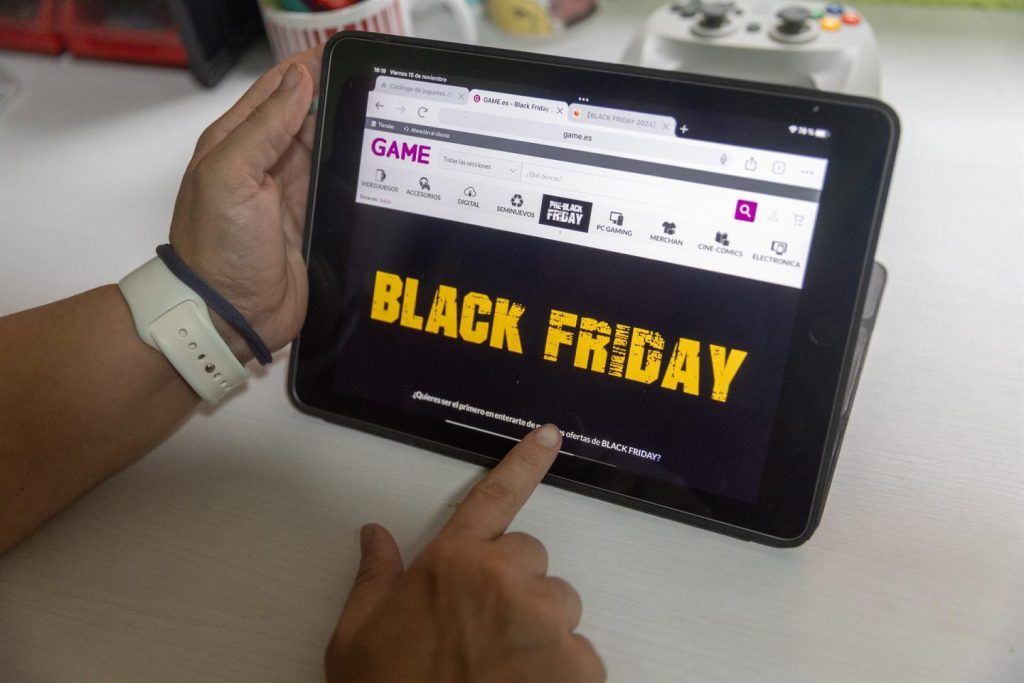 Consumo multa a siete empresas ‘online’ por descuentos falsos en Black Friday, suman hasta 350.000€