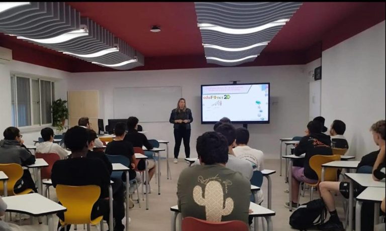 Edufinet forma en finanzas a 51.700 personas durante el curso 2024-25, duplicando la cifra anterior