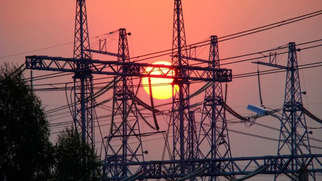 El Gobierno invertirá 750 millones en reforzar la red eléctrica tras el apagón de abril.