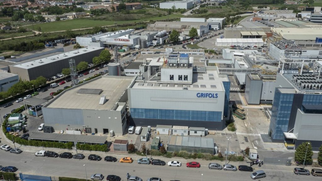 Grifols invierte 160 millones en Lliçà para duplicar su capacidad de plasma en Europa y crear 400 empleos