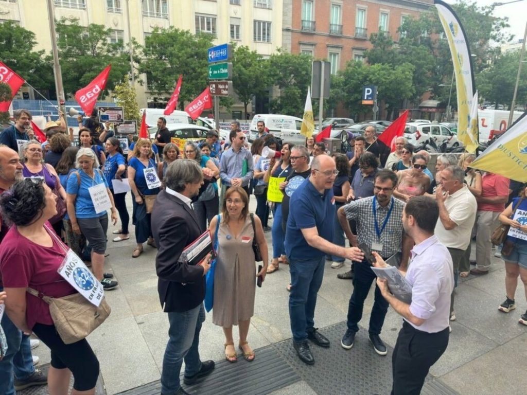 Interinos critican la reducción de temporalidad en empleo público como un «rotundo fracaso»