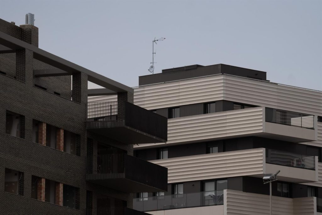 La periferia de Madrid y Barcelona lidera la demanda de vivienda en alquiler en España según Idealista