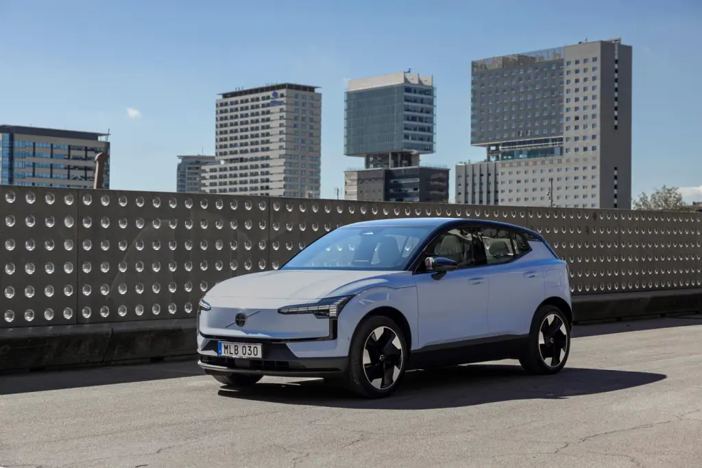 Volvo Cars registra pérdidas de 558 millones de euros por ventas y aranceles en el primer semestre