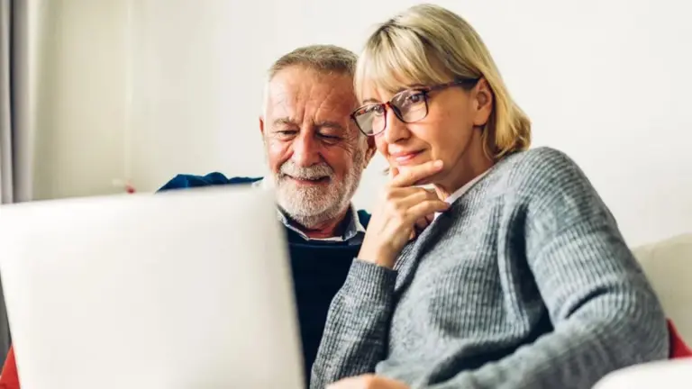 El 45% de los ‘Baby Boomers’ ya utiliza IA para planificar viajes, según Menlo Ventures