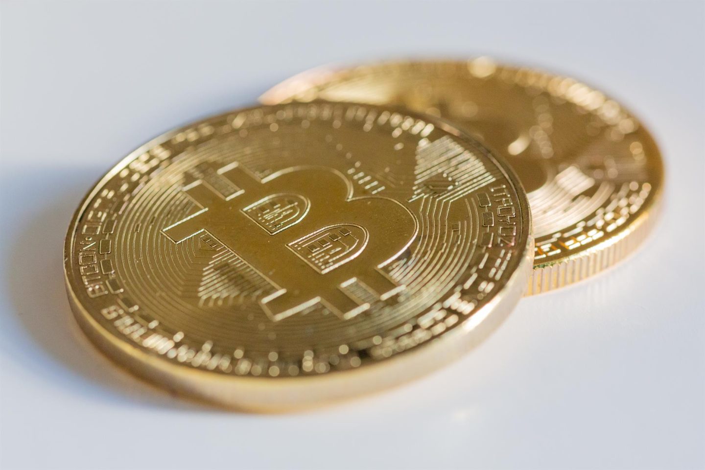 El bitcoin desciende un 2,5% y baja de los 110.000 dólares tras las ventas  de grandes inversores