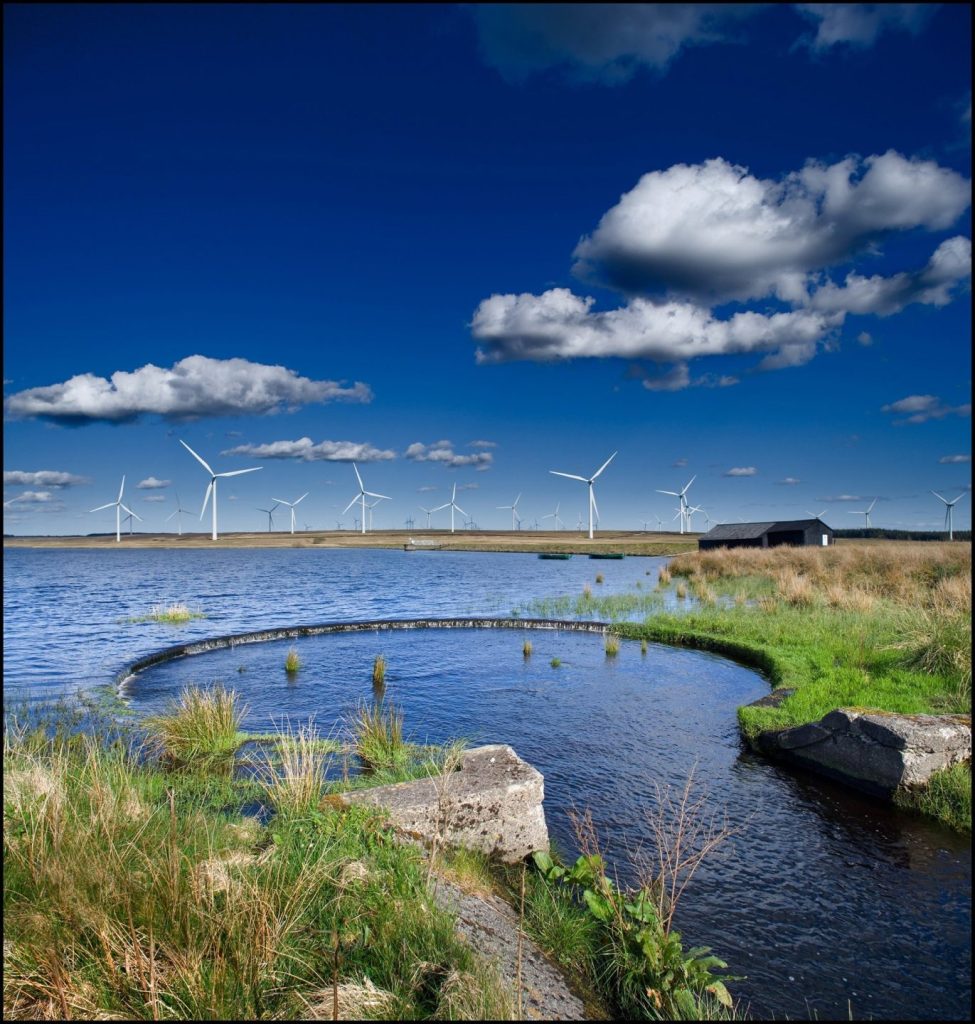 Iberdrola amplía sus parques eólicos en Escocia, alcanzando 485 MW para abastecer 300.000 hogares.