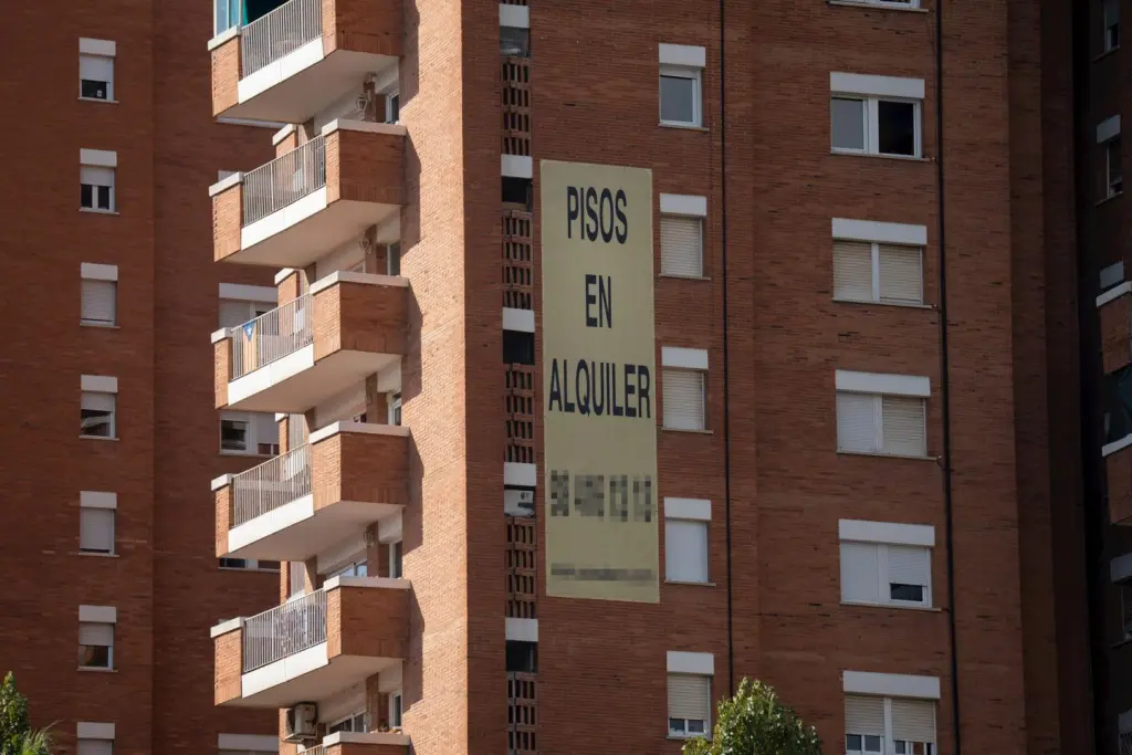 Las habitaciones de piso compartido suben un 24% y los precios un 5%, según Idealista