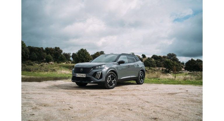 Peugeot matricula casi 7.000 vehículos en España en julio, con un crecimiento por quinto mes seguido