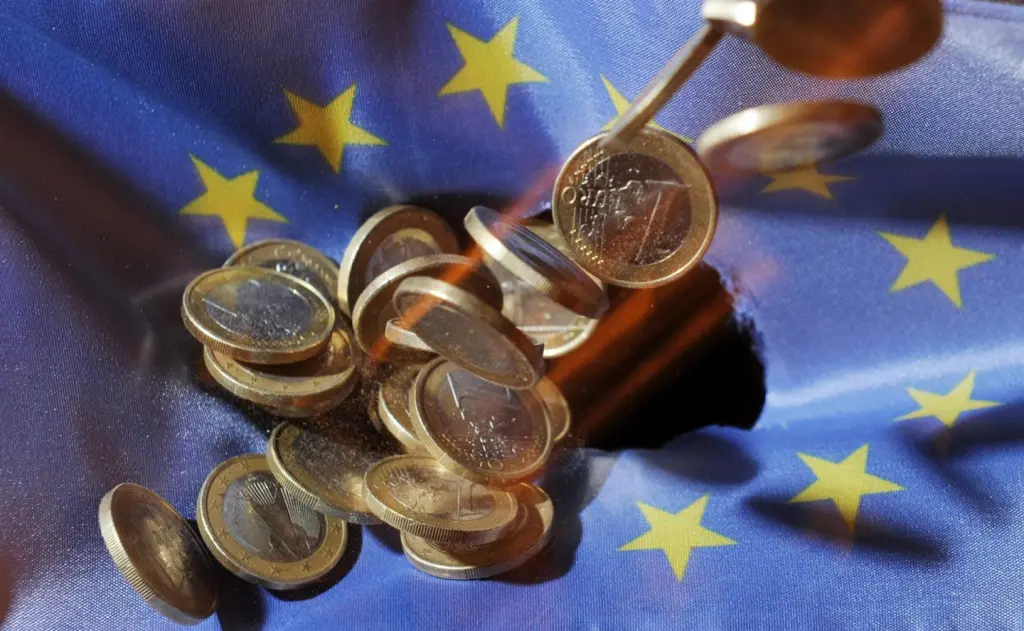 Salarios en la eurozona suben un 3,95% en el segundo trimestre de 2025, según BCE.