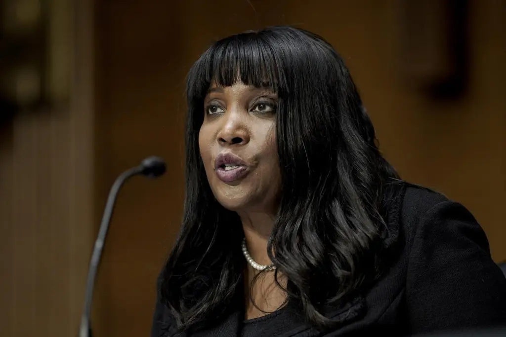 Trump destituye a Lisa Cook de la Reserva Federal por fraude en hipotecas, duda de su integridad