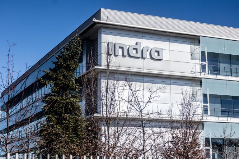 Un consejero de Indra deja comisión de conflictos por la posible compra de Escribano