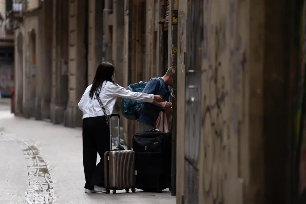 Airbnb apoya el cumplimiento legal en España tras anuncio para eliminar pisos turísticos ilegales