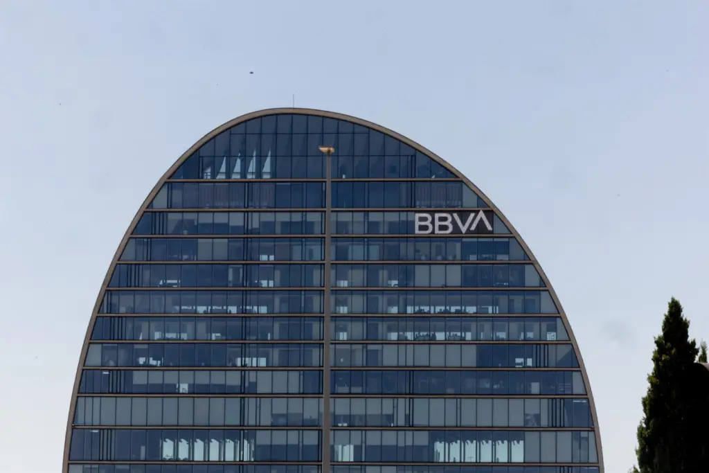 BBVA pausa objetivos comerciales para que su plantilla se enfoque en el canje de la OPA sobre Sabadell