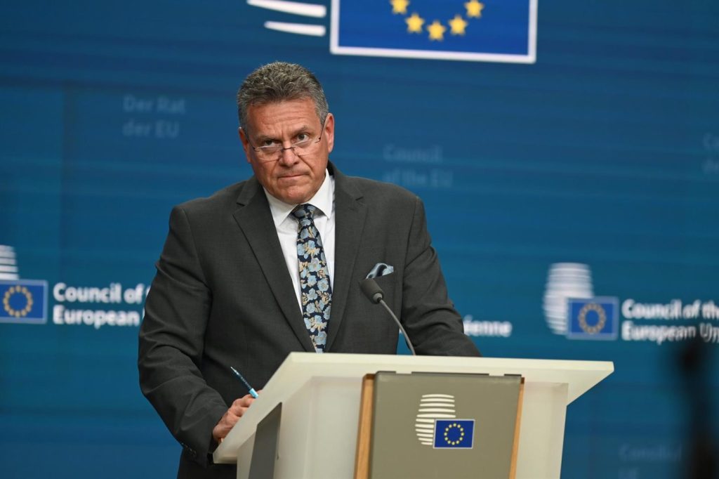 Bruselas aplaude la orden de Trump sobre aranceles, pero ignora sus nuevas amenazas de represalias