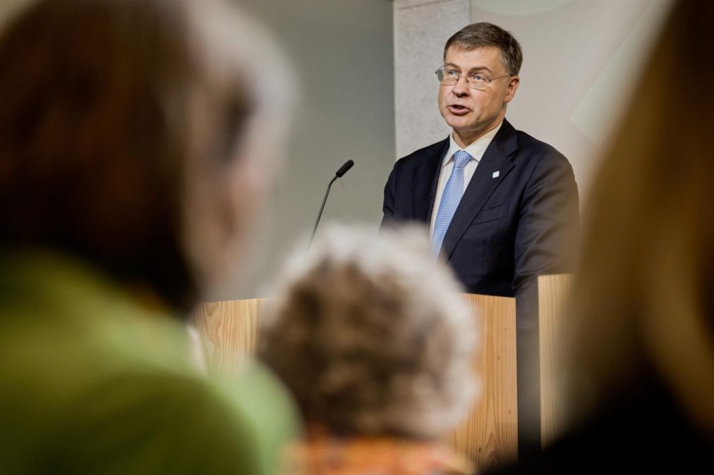 Bruselas percibe «voluntad» para adoptar préstamos de reparación a Ucrania con activos rusos congelados