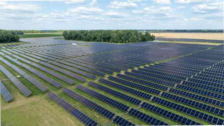 Capital Dynamics compra el 80% de un proyecto solar con almacenamiento en Sajonia-Anhalt, Alemania