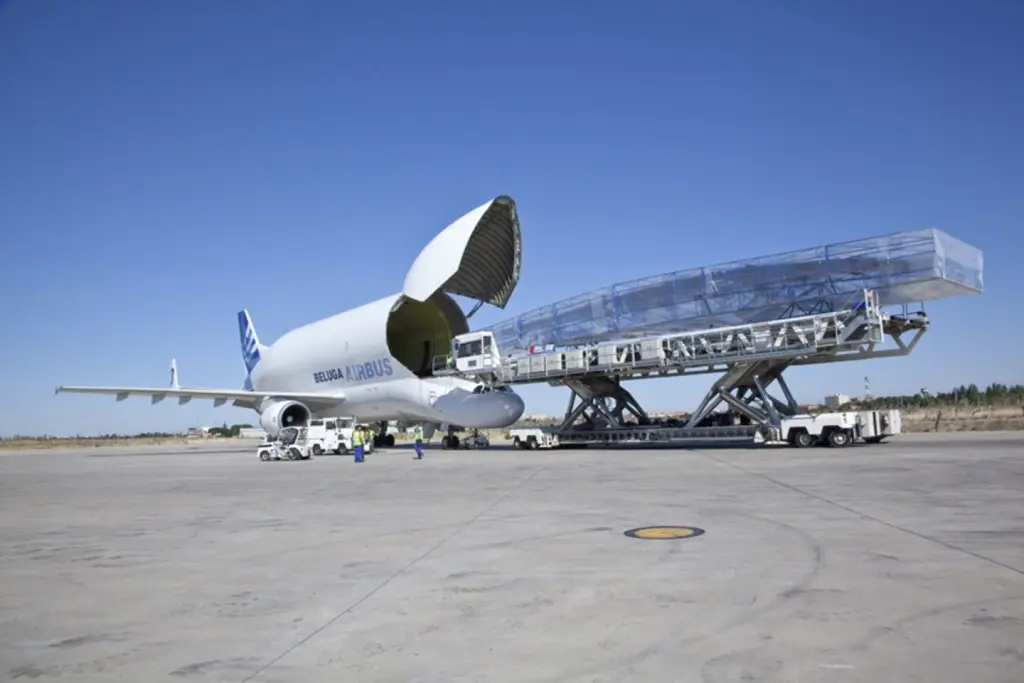 El Gobierno concede préstamos a Airbus e Indra para modernizar la defensa aérea de España