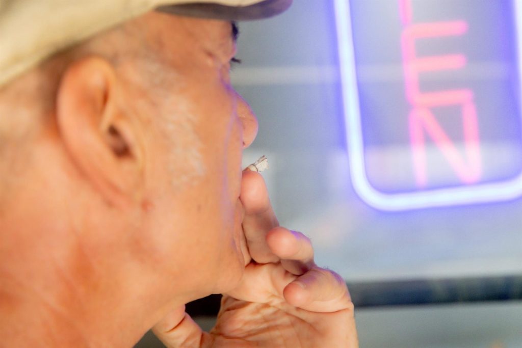 El ocio nocturno reclama cambios en la reforma de la Ley del Tabaco por ser «desproporcionada» e injustificada