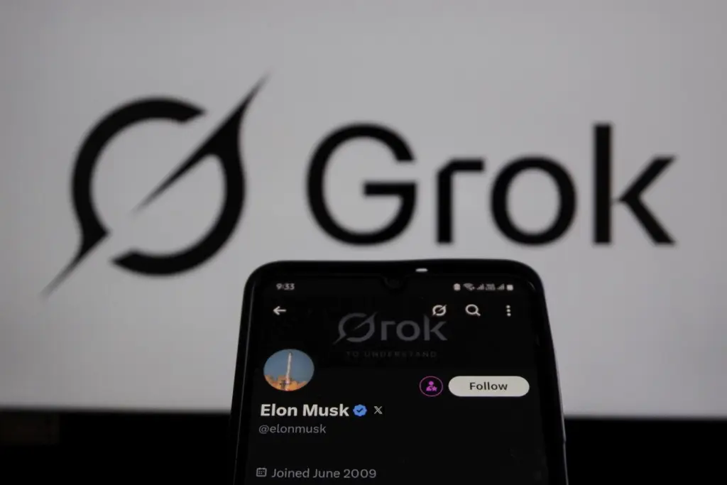 Elon Musk firma contrato para ofrecer su IA ‘Grok’ a agencias del Gobierno de EE.UU. hasta 2027