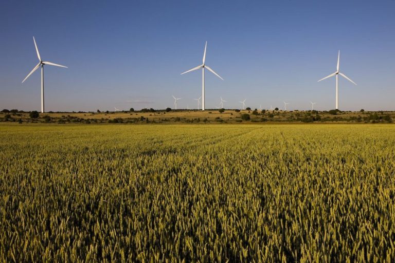 Iberdrola vende su negocio en Hungría por 171 millones, centrándose en mercados clave de la UE.