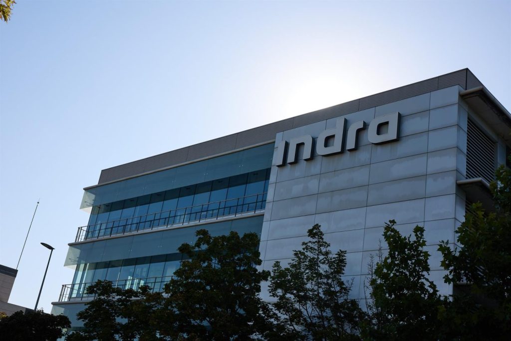 Indra reactiva contrato de liquidez con Banco Sabadell tras cerrar recompra de acciones.