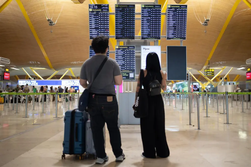 Las aerolíneas programan otro récord de asientos para invierno tras un verano histórico en España