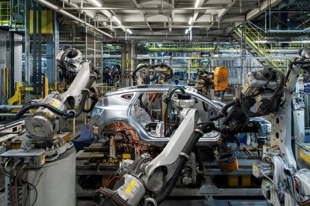 Polestar cae más del 13% en Bolsa tras duplicar sus pérdidas en el primer semestre del año.