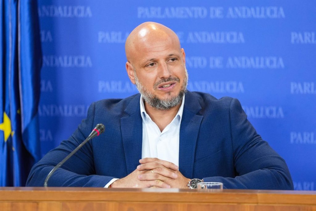 Vox acusa al bipartidismo de aprobar el recorte de la PAC, aunque aparentan estar en contra