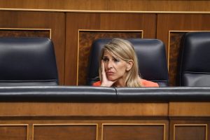 Yolanda Díaz asume derrota de la reducción de jornada laboral e insta a movilizarse en la calle