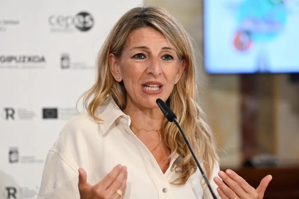 Yolanda Díaz lleva al Consejo de Ministros la urgencia del nuevo registro horario sin pasar por cortes