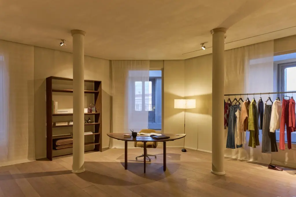 Zara reabre su tienda en calle Serrano, Madrid, y estrena el concepto ‘El apartamento’ en la ciudad