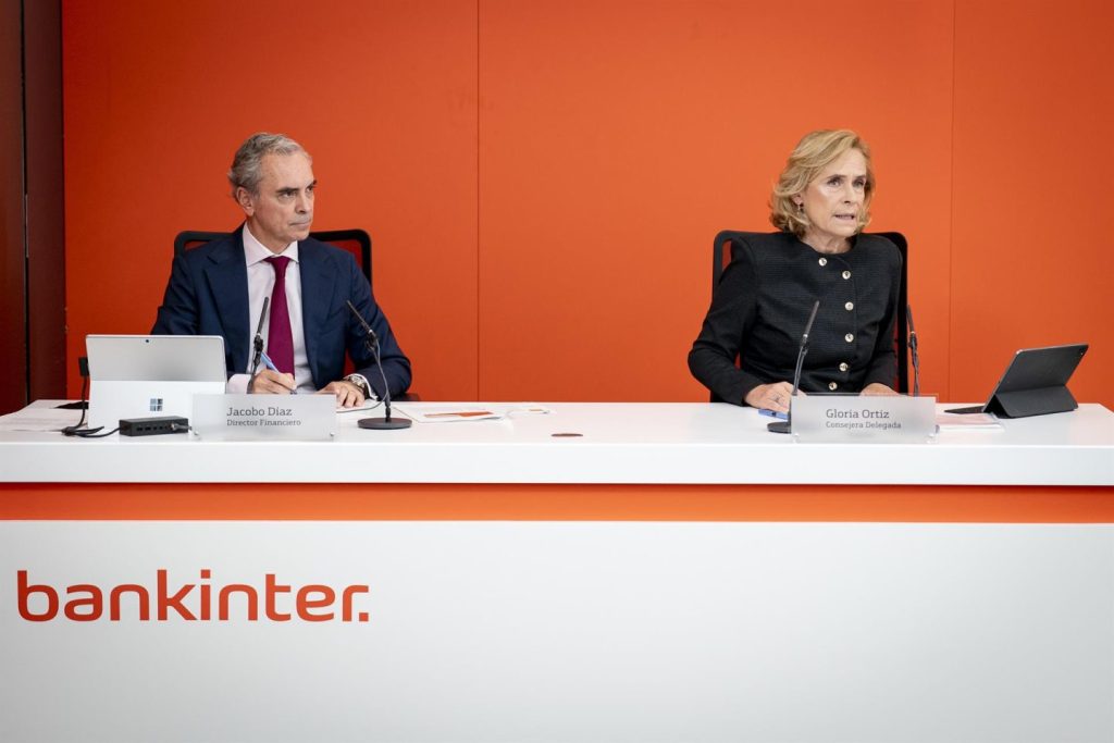 Bankinter cae un 4,98% en Bolsa tras ganar 812 millones hasta septiembre, liderando caídas del Ibex 35