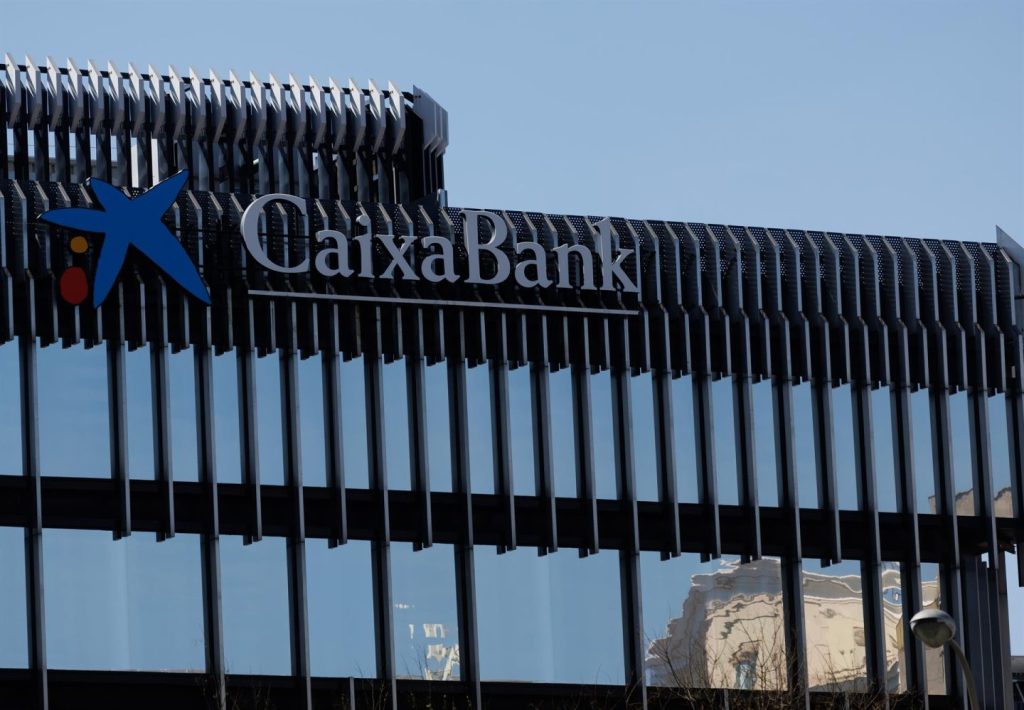 CaixaBank avanza casi un 80% en su recompra de acciones en la 17ª semana del programa.